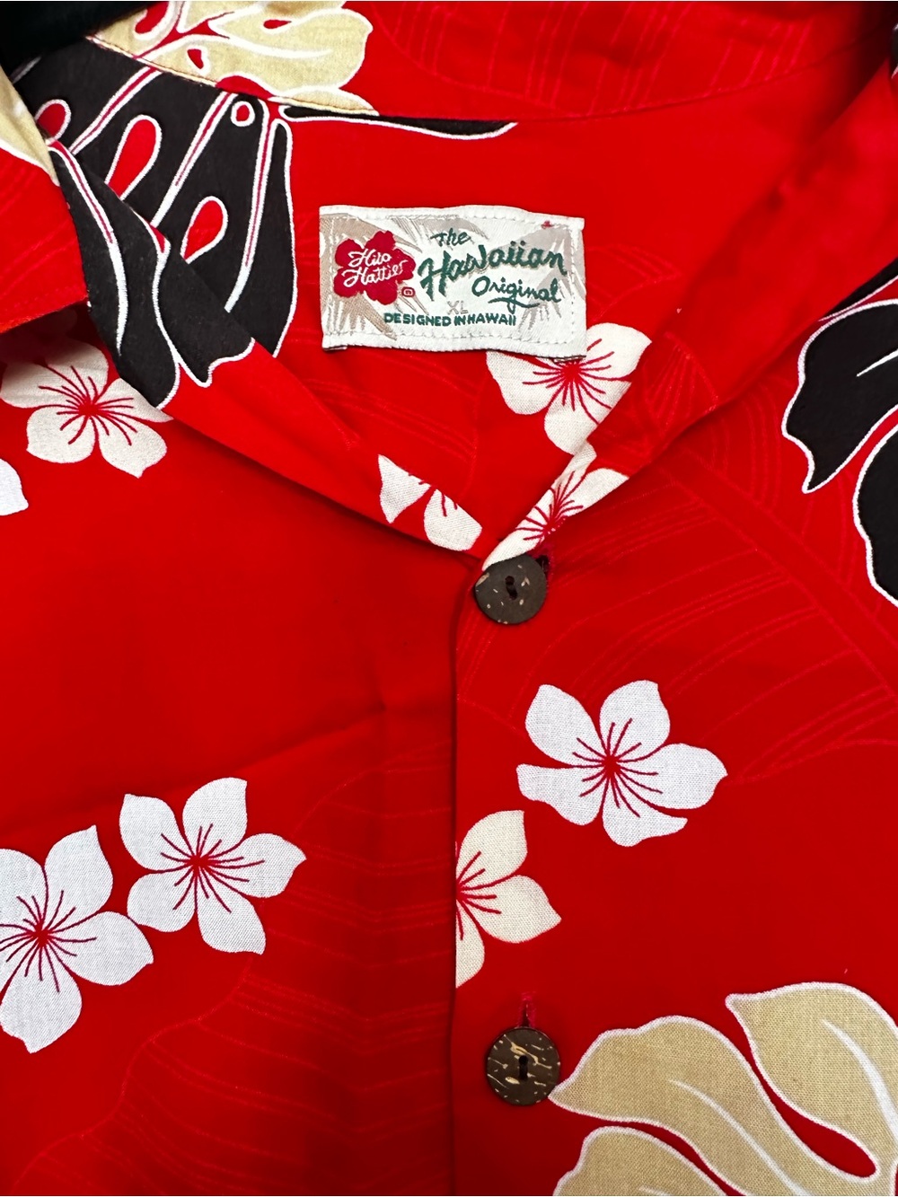 Hilo Hattie Red Hawaiian Shirt with Black and Gold Leaf Print - Picture 3 of 7